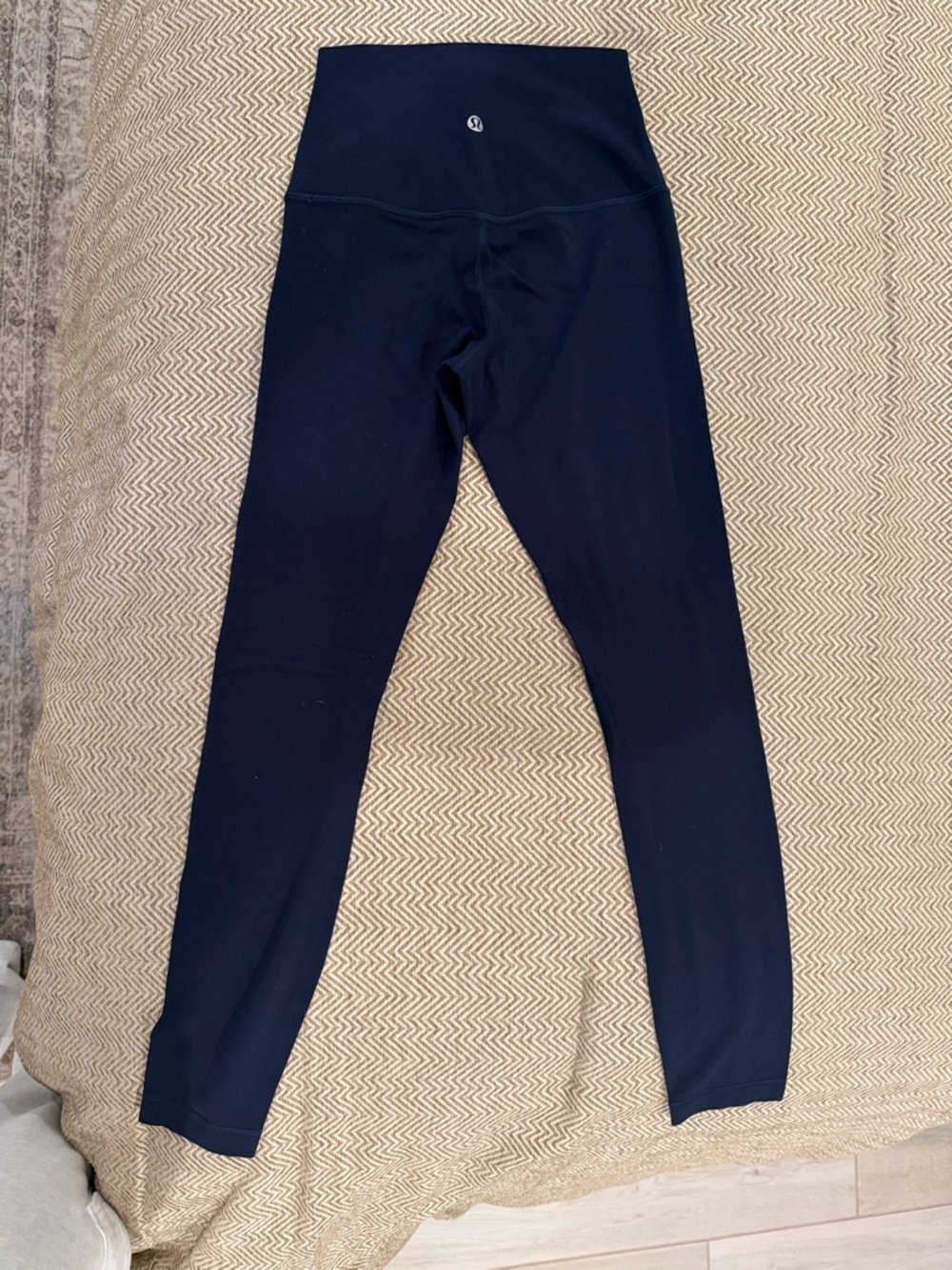 Lululemon Align 25” Navy Leggings size 2